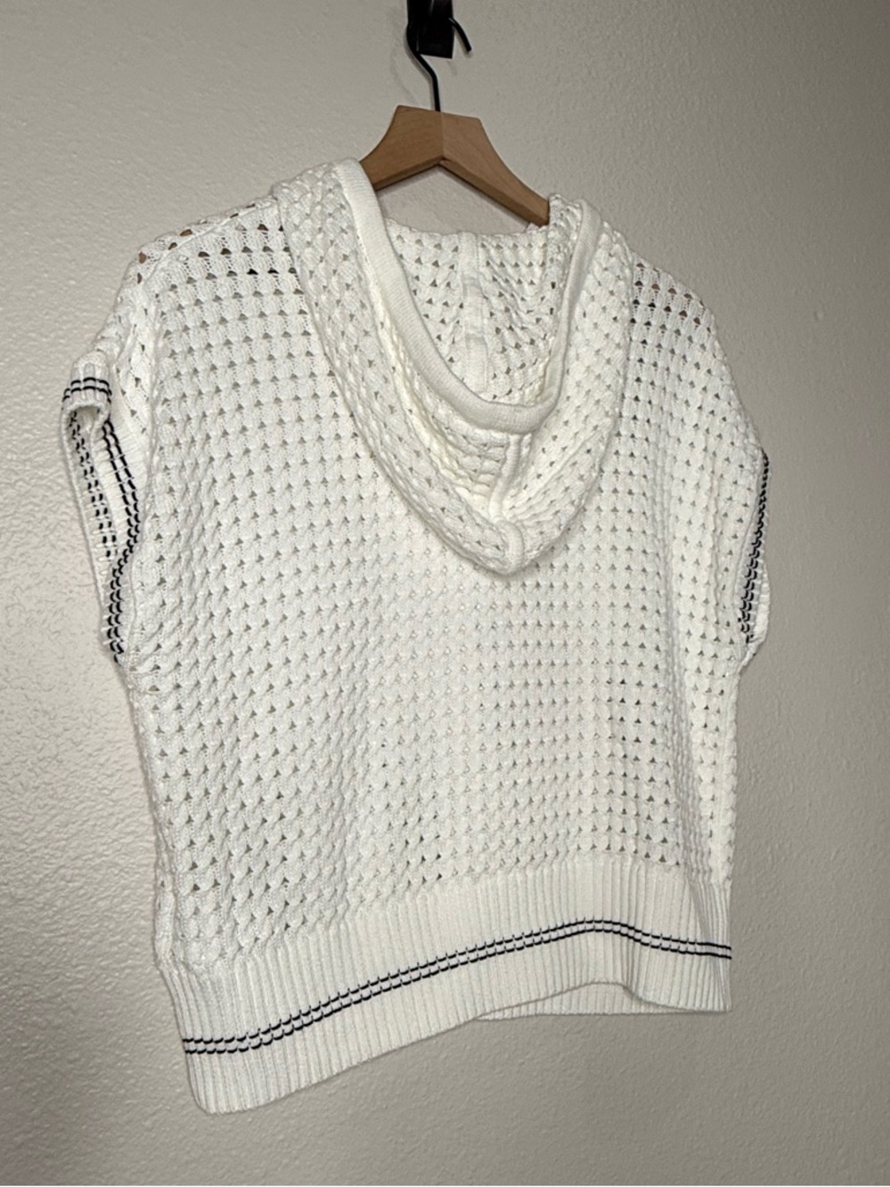 NWT Varley Vittoria Open Stitch Knit Hoodie in Snow White, size S - Picture 7 of 8